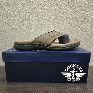 Dockers Men's Laguna‎ Tan Brown Flip Flop Sandals NWT Size 11